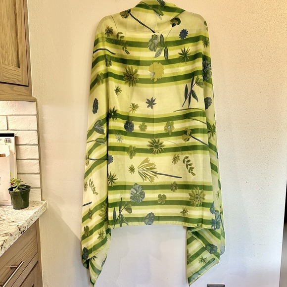 Tashaka‎ Beach Wrap Swim Suit Cover-up Sarong Scarf Green Floral 40" X 70" - Picture 8 of 9